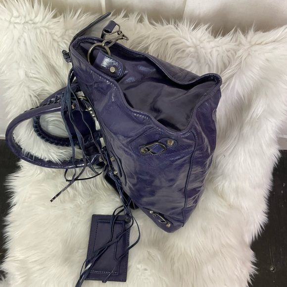 Lush Women's Purple Two Way Shoulder Bag With Card Holder - Picture 13 of 17